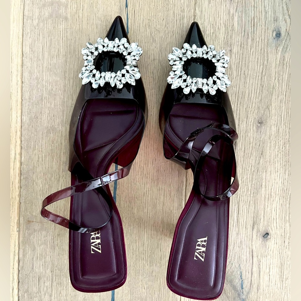 Zara Embellished Vinyl Heel shoes maroon 38